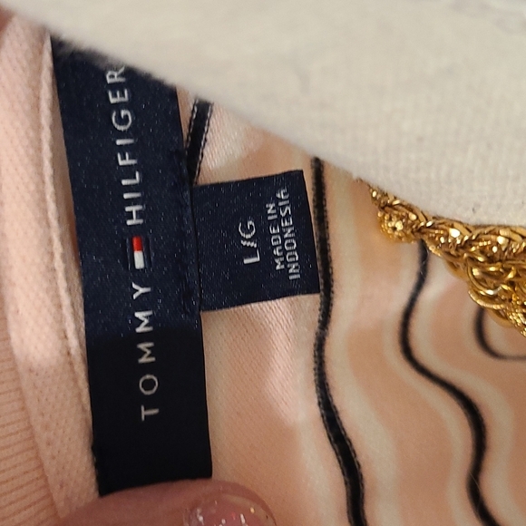 Tommy Hilfiger Ladies Polo! Make An Offer! - Picture 7 of 8